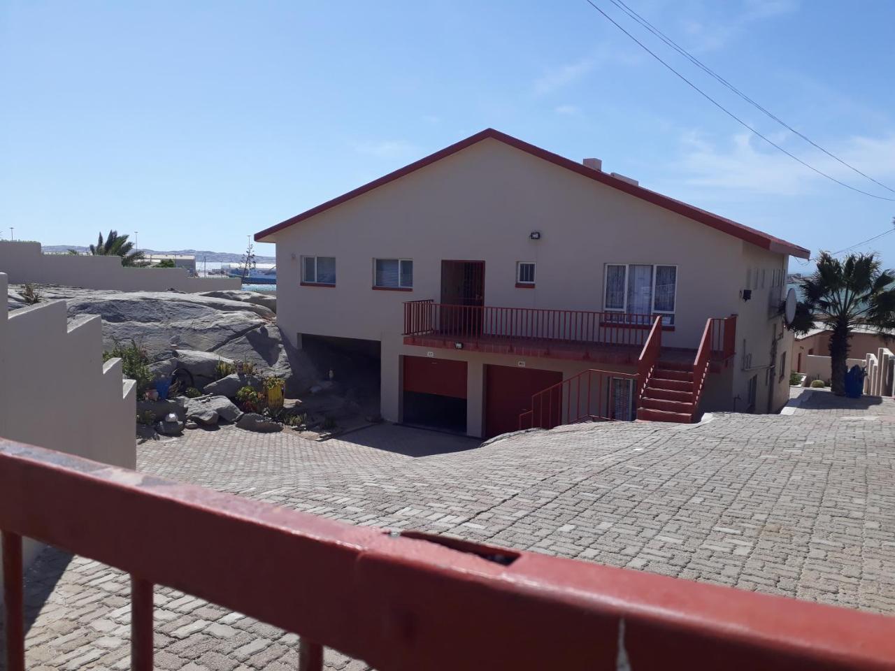 Starfish Guesthouse Lüderitz Exterior foto